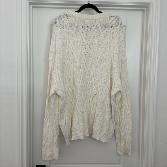 Cozy Cable Knit Sweater - White - Picture 8 of 8